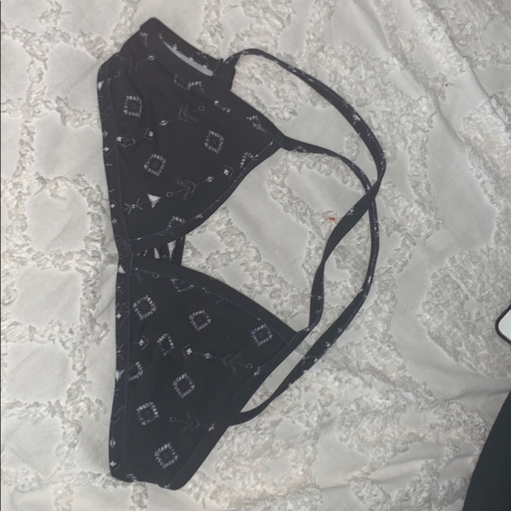 Black jolyn Bikini top